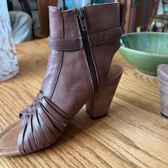 Fabianelli Shoes Women’s Italian 38 Leather Woven Open Toe Ankle Booties - Picture 4 of 7